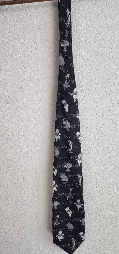 Winnie-the-Pooh tigger tie